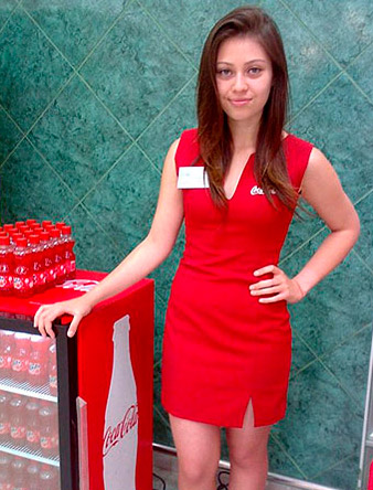 promotoras supermercado chilenas coca-cola
